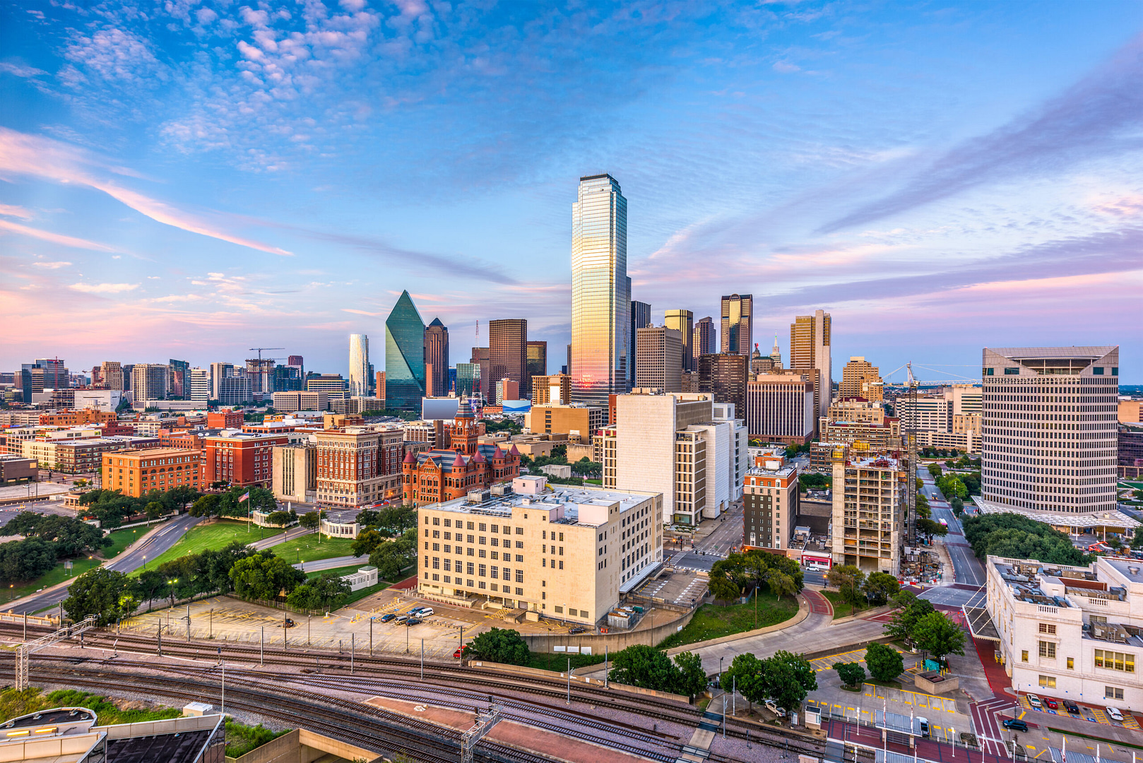 Capture Dallas's SEO potential with our expertise. Our strategic approach utilizes the city's dynamic blend of modern and historic architecture, epitomized by iconic glass skyscrapers and vibrant urban landscapes. Let us help you navigate this robust market landscape, creating strong online visibility and measurable results for your business.